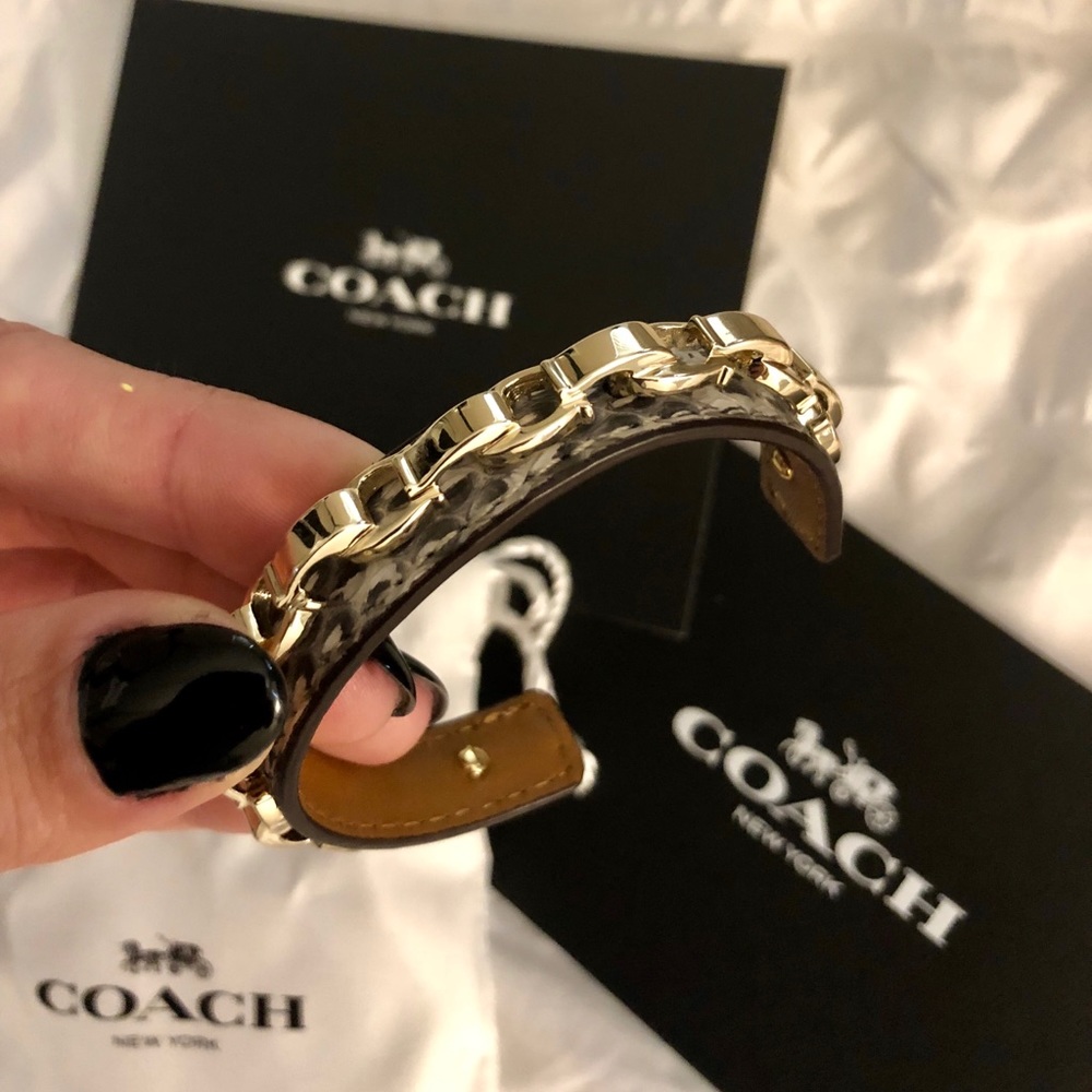 NEVER WORN !! beautiful Coach bracelet